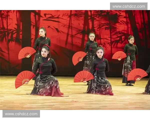 终点冲锋点燃全场热血拼搏见证逆风翻盘荣耀时刻书写冠军传奇篇章